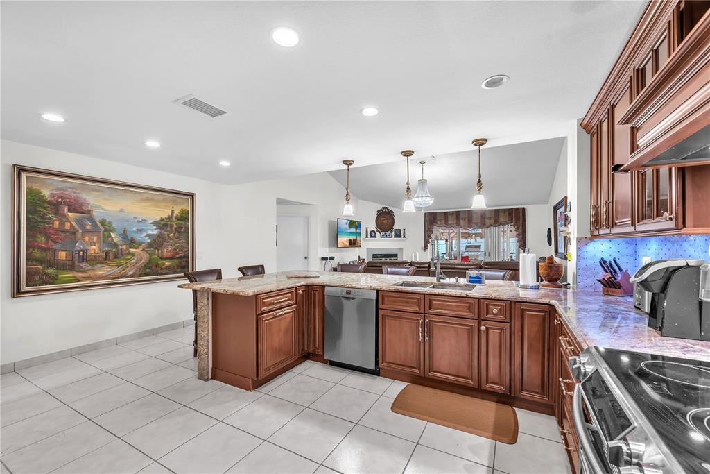 9611 Cypress Brook Road Tampa, FL 33647 - Photo 15 of 20