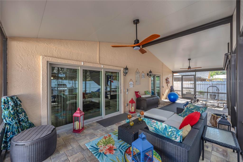 9611 Cypress Brook Road Tampa, FL 33647 - Photo 5 of 20