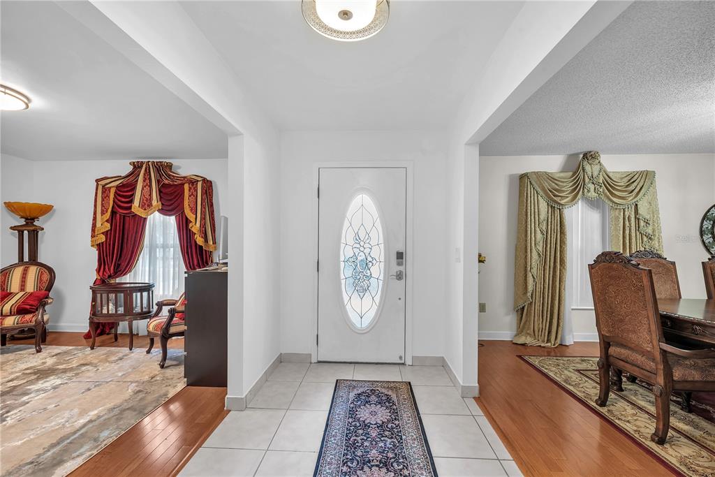 9611 Cypress Brook Road Tampa, FL 33647 - Photo 8 of 20