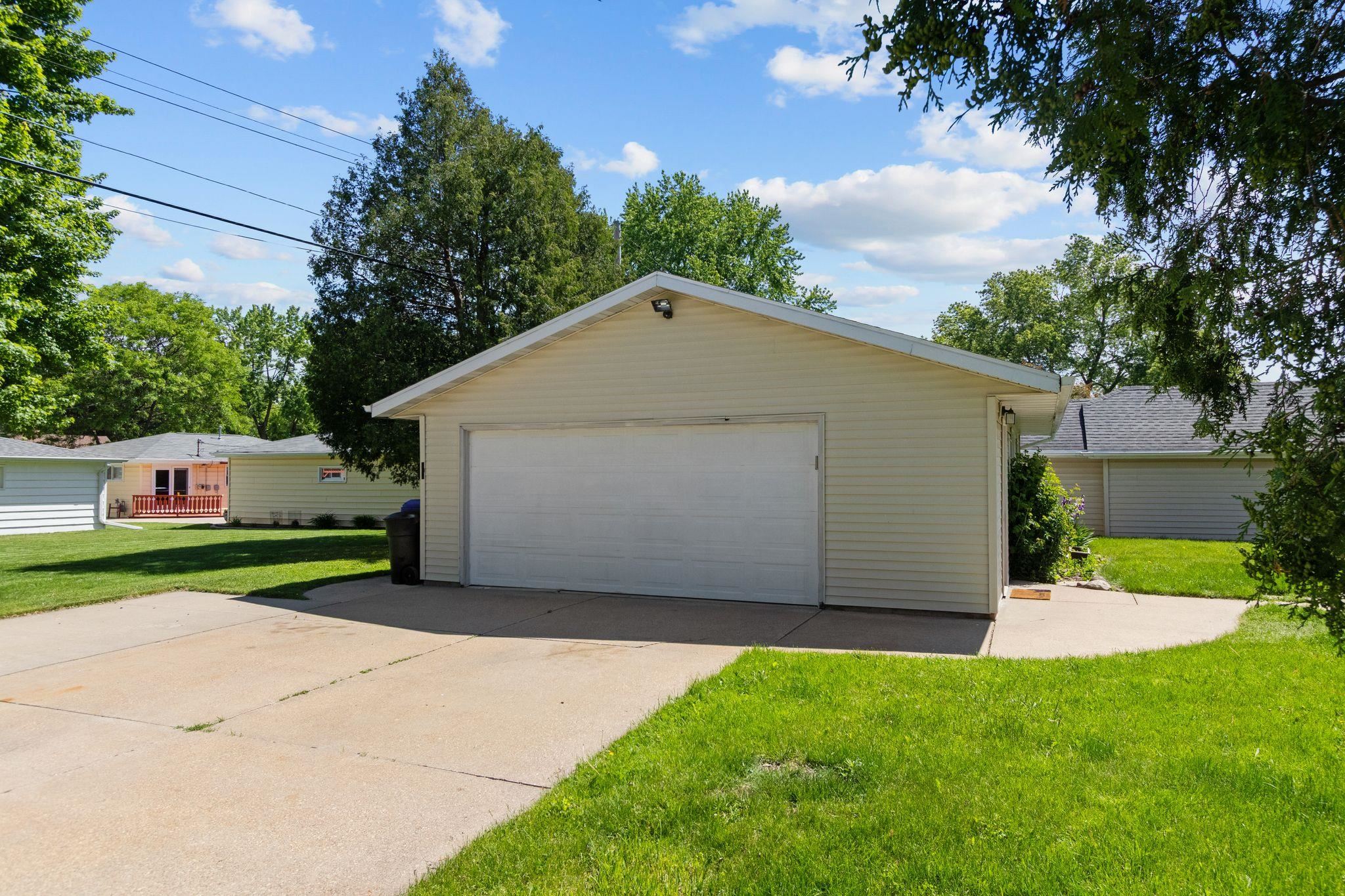 834 West Grant Street Appleton, WI 54914 - Photo 26 of 49