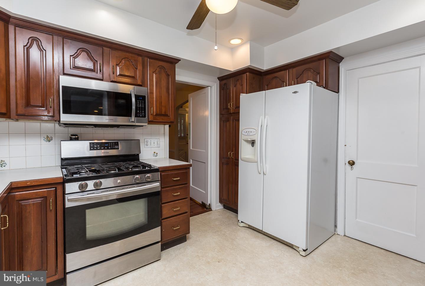 803 Valley Road Havertown, PA 19083 - Photo 14 of 35