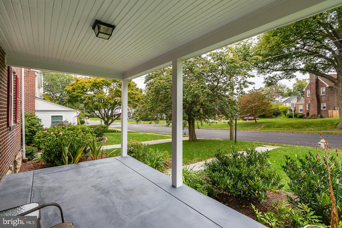 803 Valley Road Havertown, PA 19083 - Photo 4 of 35