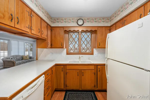 $429,900 | 2145 Bauer Road, Jenison, MI 49428