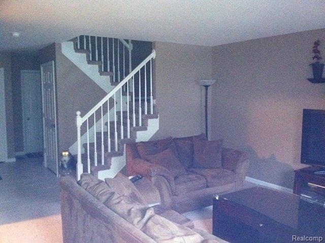 45709 Rathmore Drive Macomb, MI 48044 - Photo 6 of 10 6