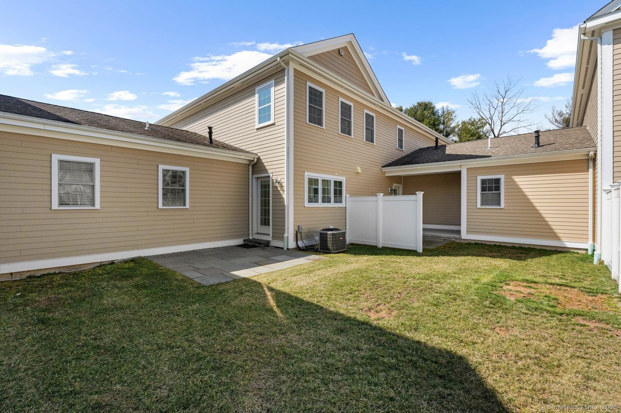 67 Boston Post Road, Unit 8 Madison, CT 06443 - Photo 31 of 35