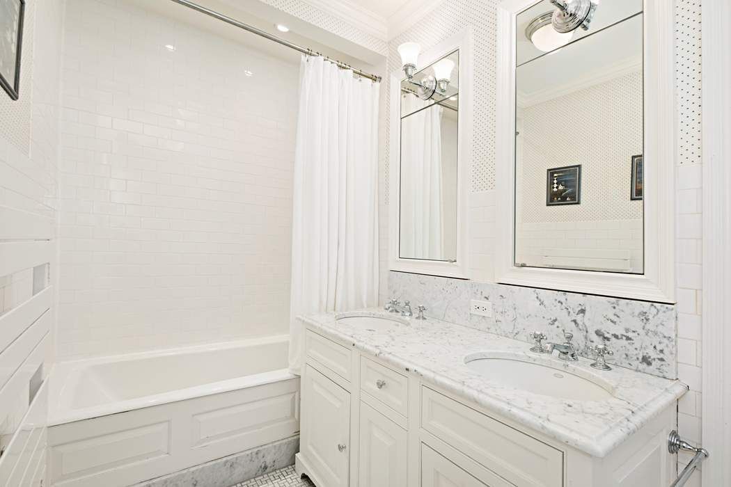 131 East 69th Street, Unit 8 Manhattan, NY 10021 - Photo 13 of 16