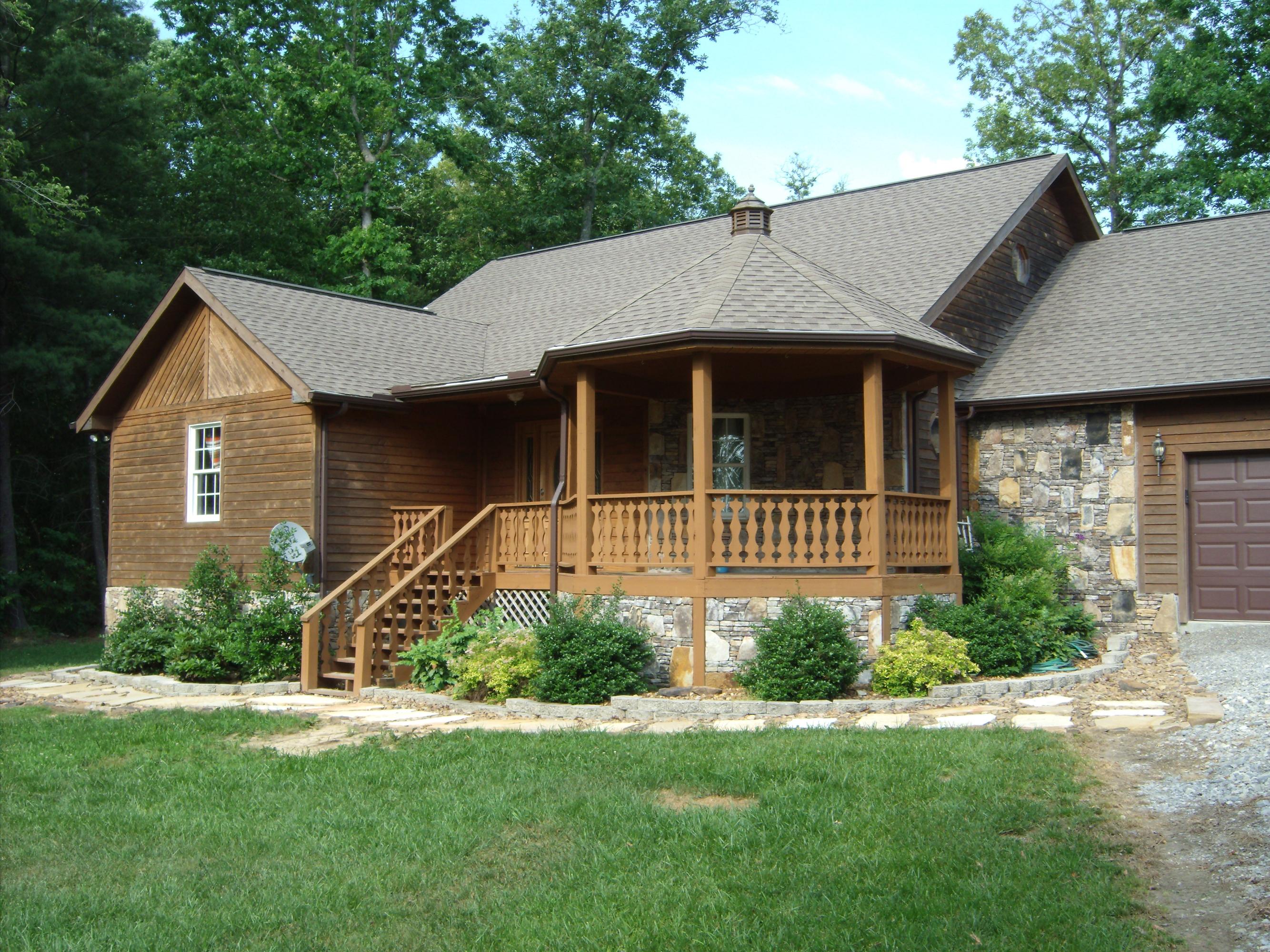 550 Clarkrange Estates Road Clarkrange, TN 38553 - Photo 2 of 36 Front Porch
