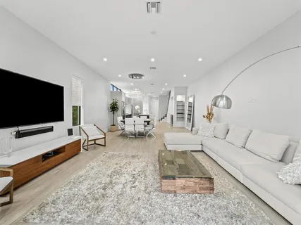 $1,395,000 | 317 Northeast 15th Avenue, Unit 317, Fort Lauderdale, FL 33301