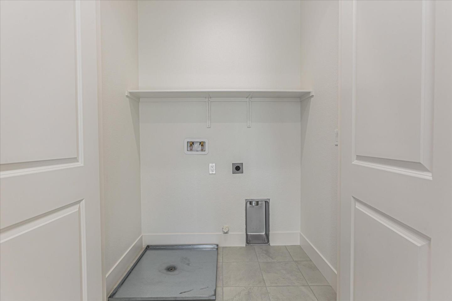 6008 Sunglow Terrace San Ramon, CA 94583 - Photo 18 of 23 a view of room