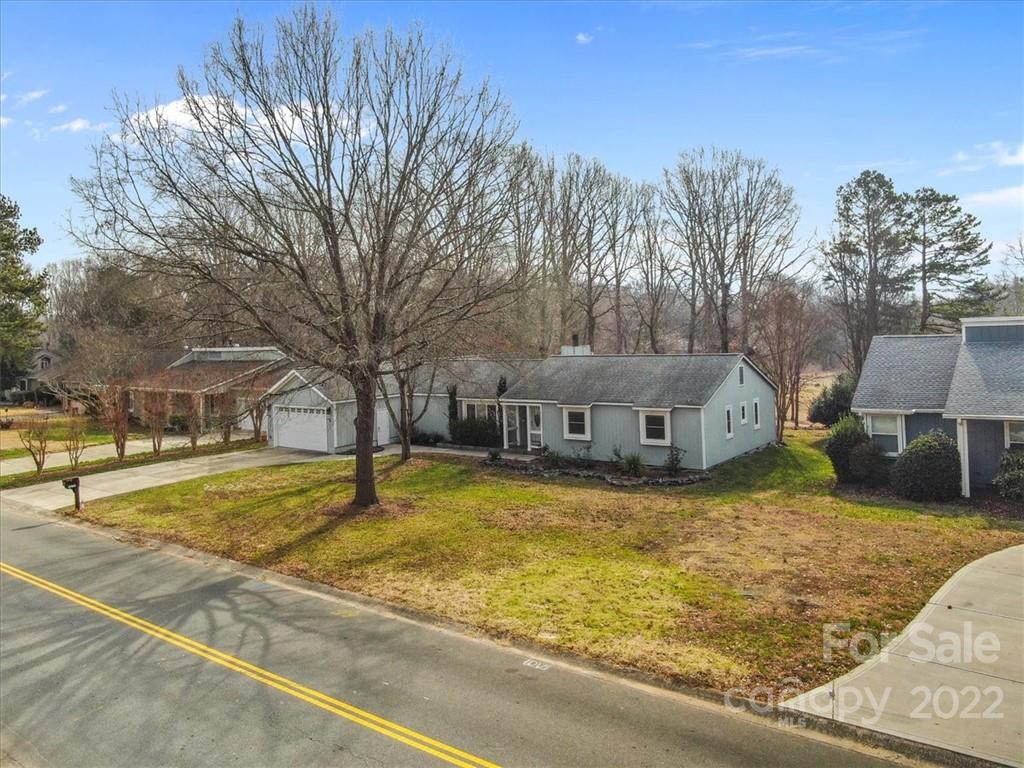 9228 Raintree Lane Charlotte, NC 28277 - Photo 1 of 40 Gallery Image 1