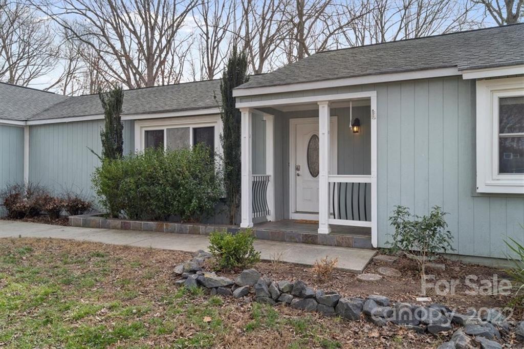 9228 Raintree Lane Charlotte, NC 28277 - Photo 3 of 40 Gallery Image 3