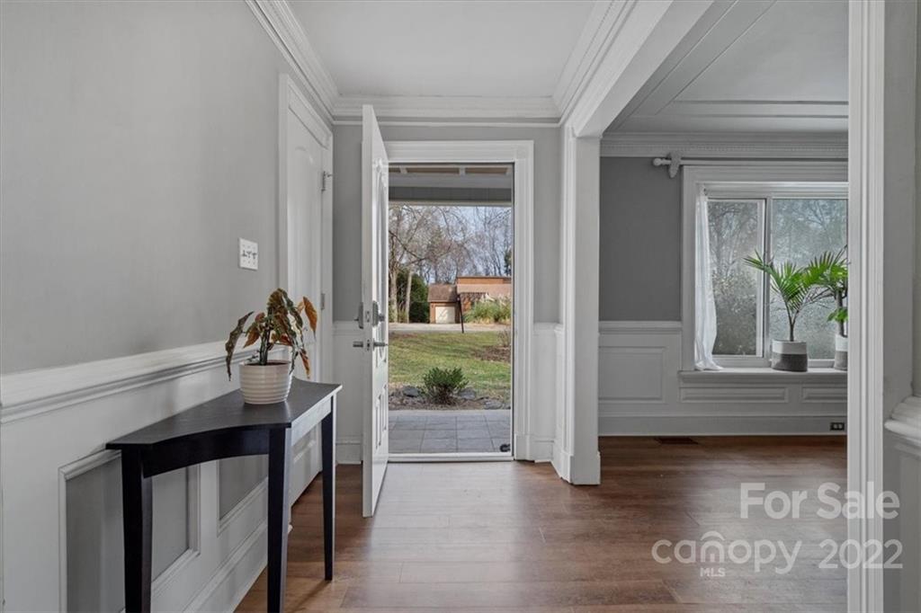9228 Raintree Lane Charlotte, NC 28277 - Photo 5 of 40 Gallery Image 5