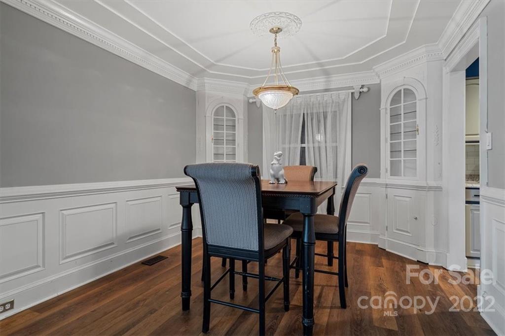 9228 Raintree Lane Charlotte, NC 28277 - Photo 8 of 40 Gallery Image 8