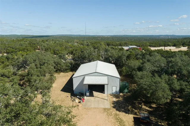 $980,000 | 100 Burnett Ranch Road, Wimberley, TX 78676