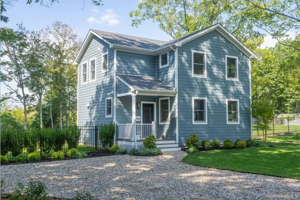 $1,377,000 | 550 Madison Street, Greenport, NY 11944
