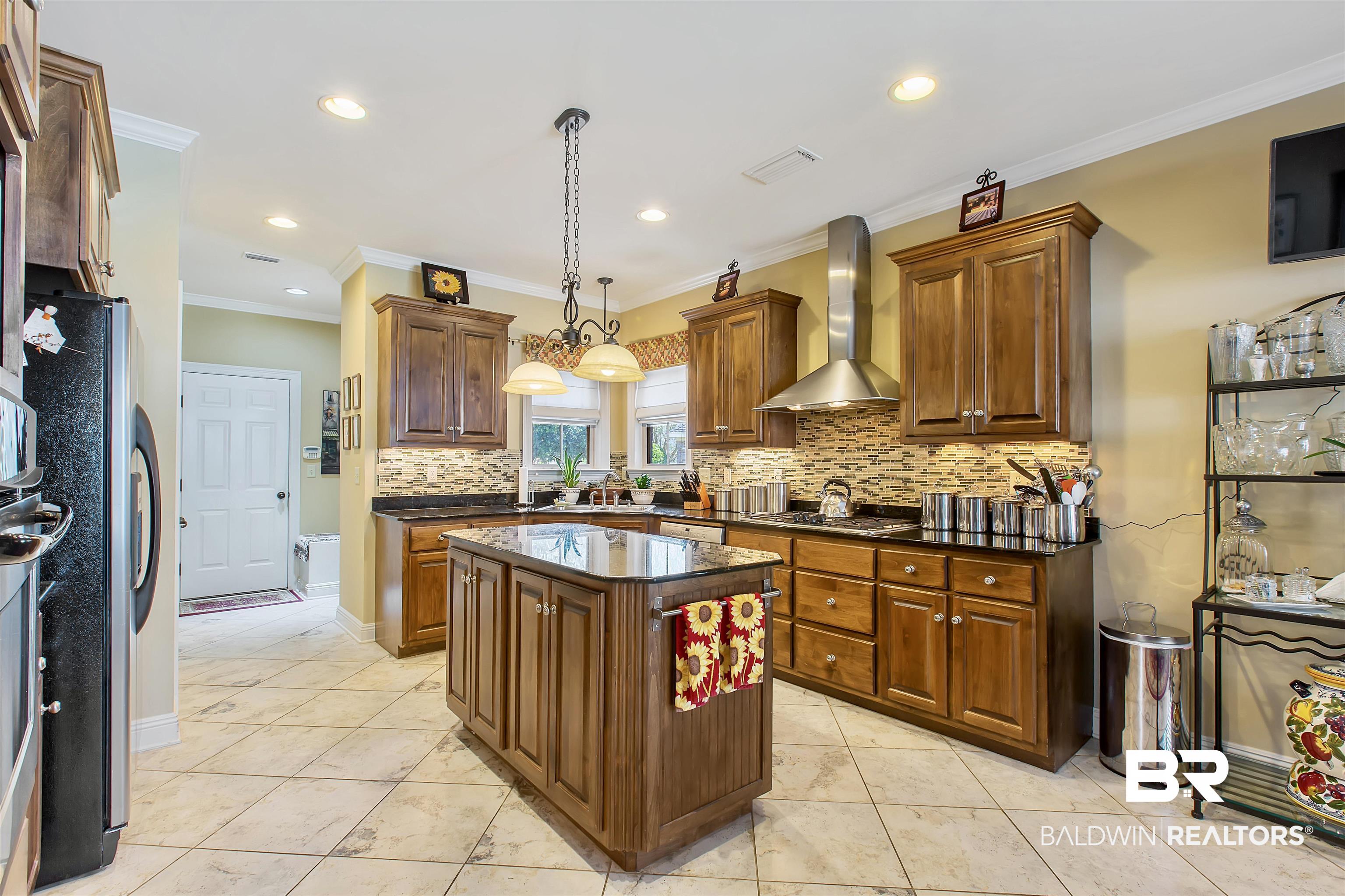 112 Pinnacle Court Fairhope, AL 36532 - Photo 17 of 44 Kitchen
