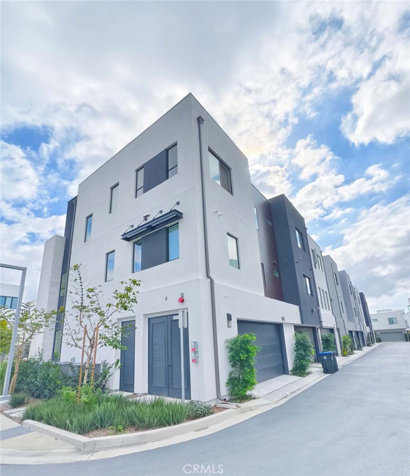 16125 Veterans Way Tustin, CA 92782 - Photo 31 of 42