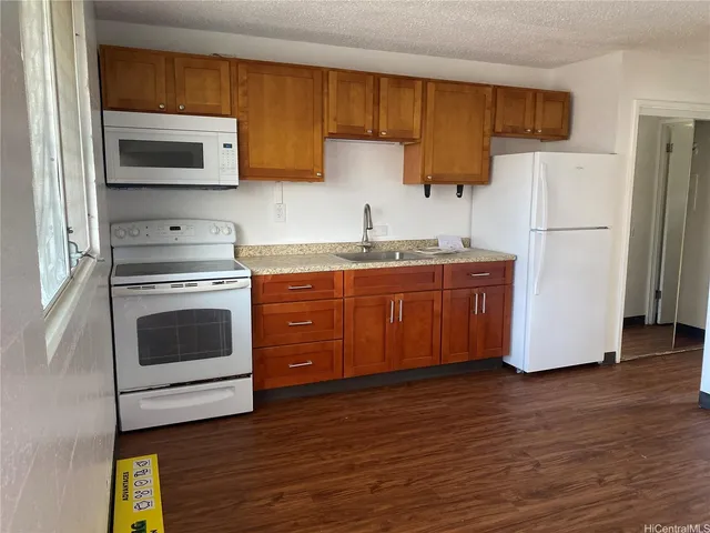 $1,500 | 2407 Tusitala Street, Unit 402, Honolulu, HI 96815