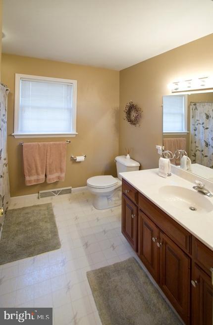 105 East 4th Avenue Lititz, PA 17543 - Photo 20 of 34 Gallery Image 20