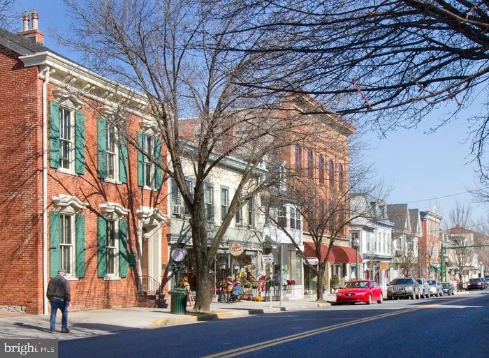 105 East 4th Avenue Lititz, PA 17543 - Photo 33 of 34 Gallery Image 33