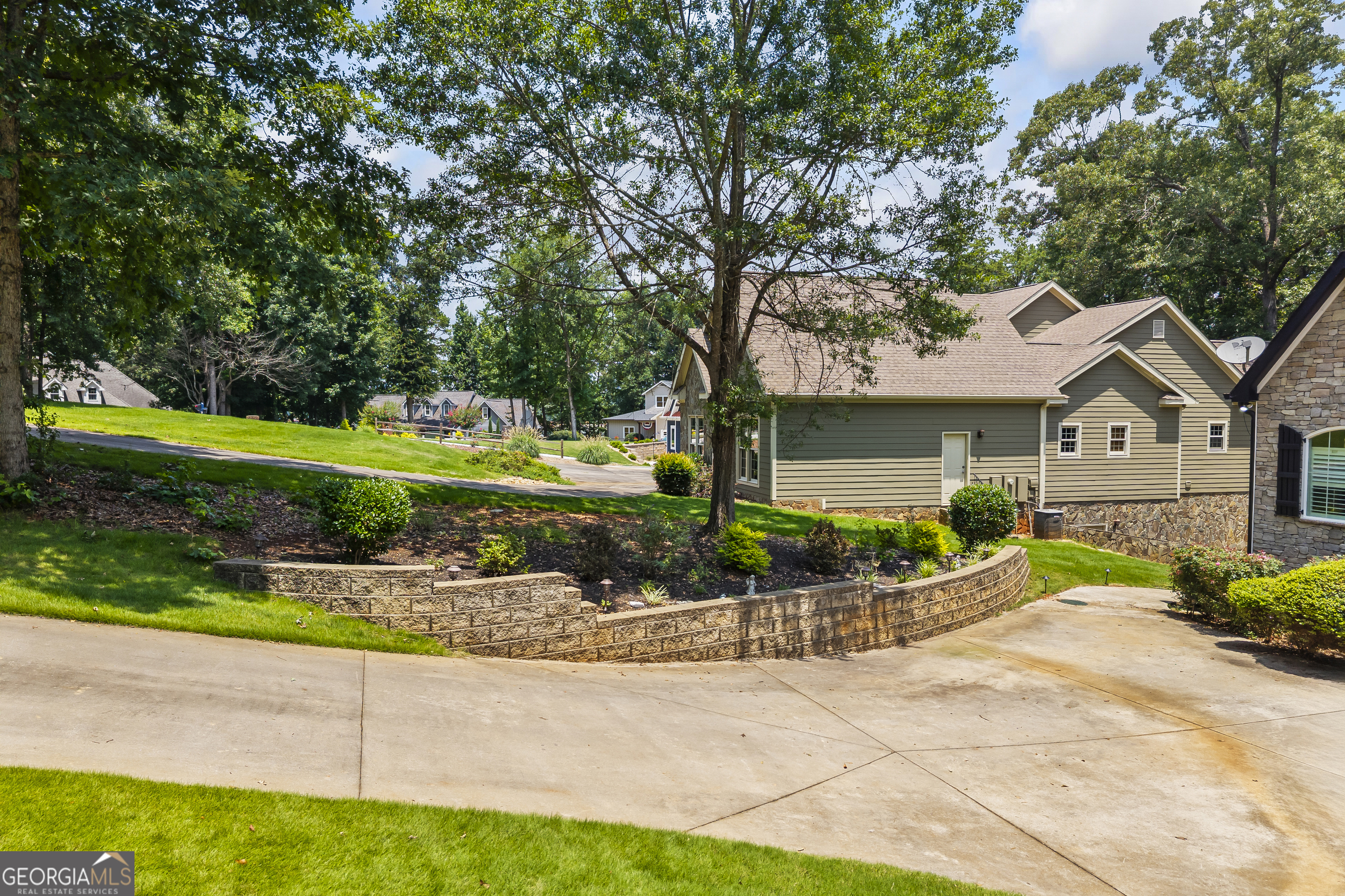 540 Capri Point Lavonia, GA 30553 - Photo 45 of 127