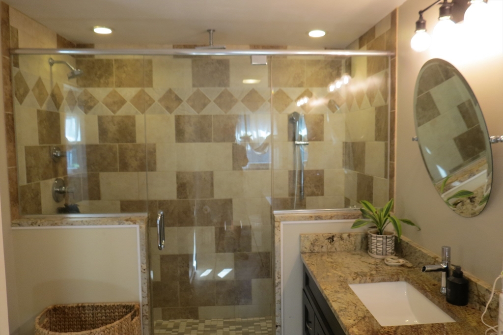 54 Burnham Road Billerica, MA 01862 - Photo 19 of 37 Gallery Image 19
