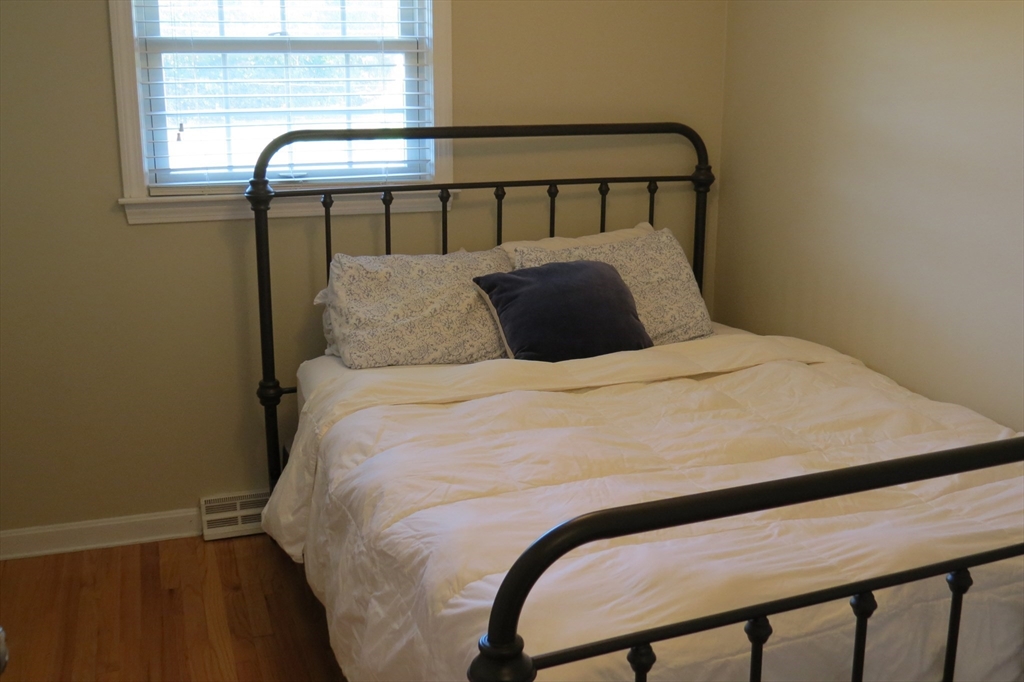 54 Burnham Road Billerica, MA 01862 - Photo 20 of 37 Gallery Image 20