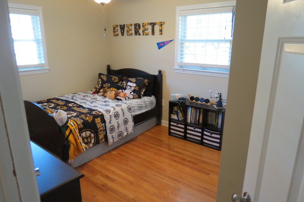 54 Burnham Road Billerica, MA 01862 - Photo 23 of 37 Gallery Image 23