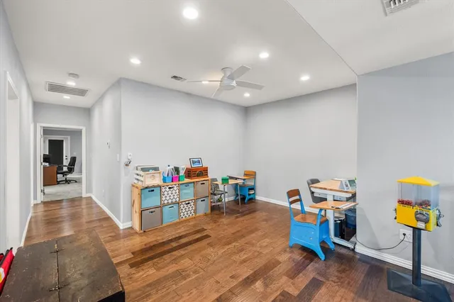 $649,000 | 419 Sky Harbour Court, Granbury, TX 76049