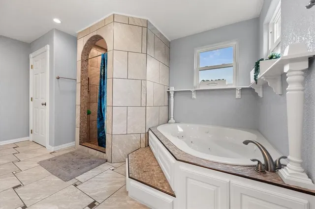 $649,000 | 419 Sky Harbour Court, Granbury, TX 76049