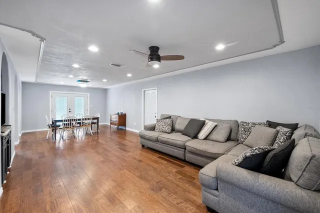 $649,000 | 419 Sky Harbour Court, Granbury, TX 76049