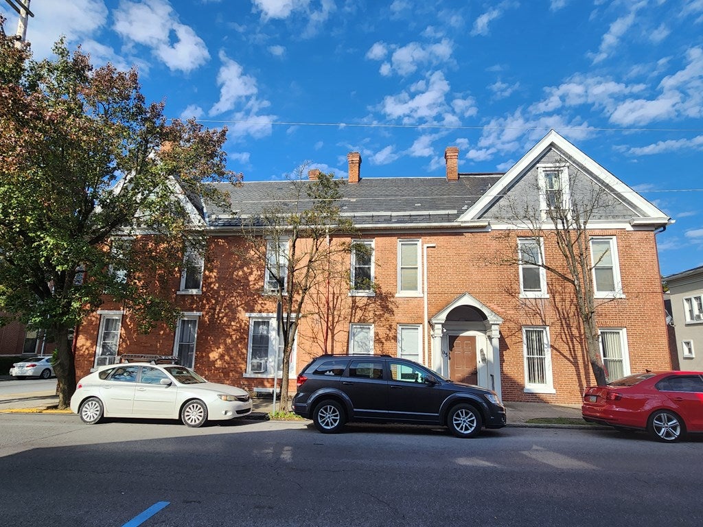 403 6th Street, Unit 2 Huntingdon, PA 16652 - Photo 3 of 33 Gallery Image 3
