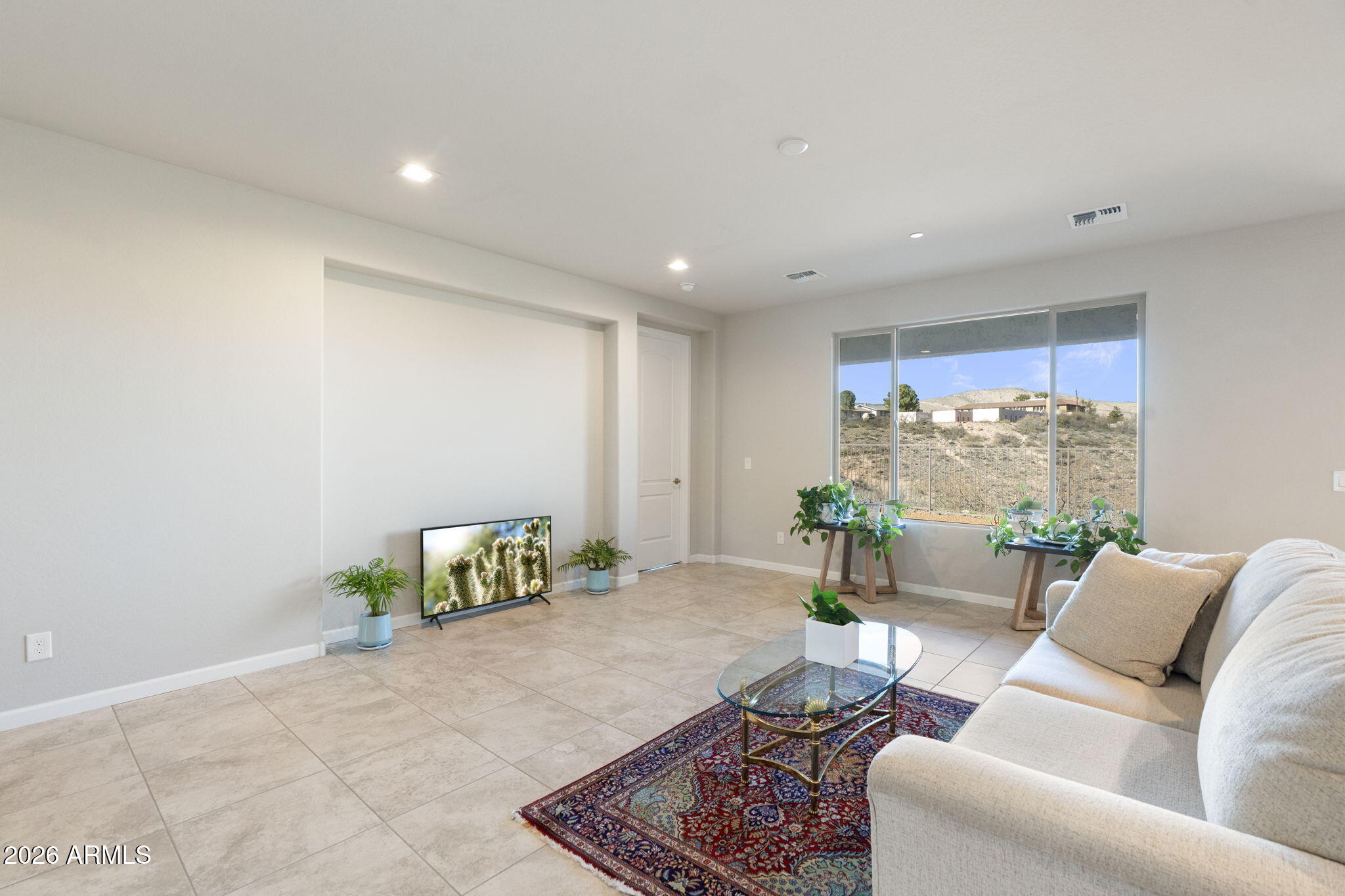278 Whistle Stop Road Clarkdale, AZ 86324 - Photo 16 of 51 Living Room