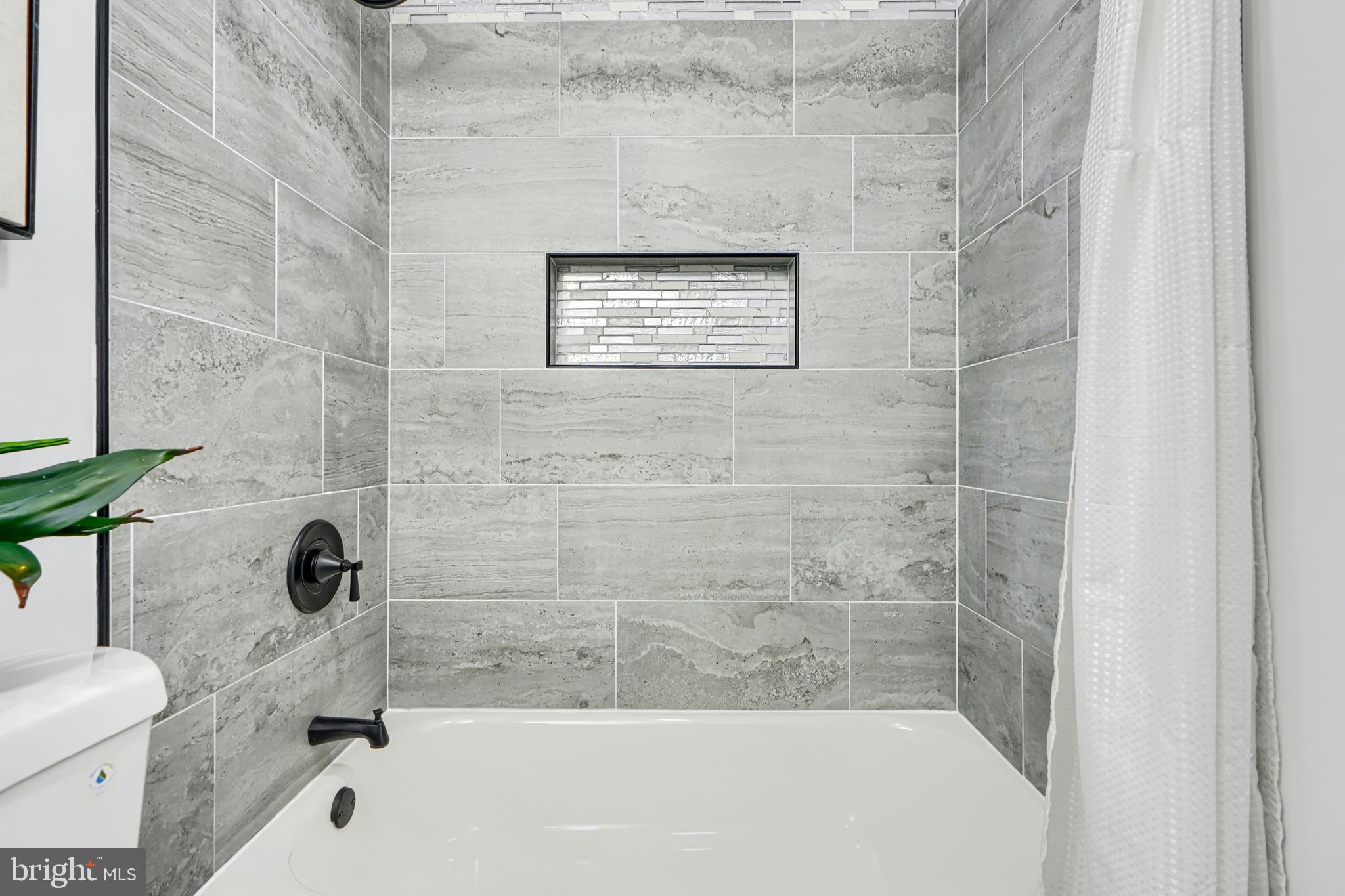 2408 Meadow Road Baltimore, MD 21222 - Photo 40 of 54