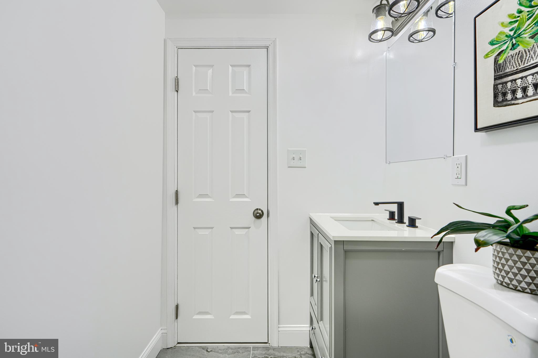 2408 Meadow Road Baltimore, MD 21222 - Photo 41 of 54