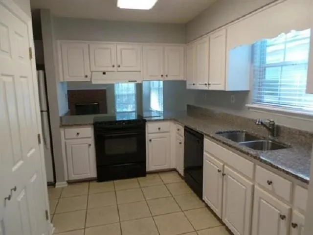 $2,500 | 2605 Cotuit Lane, Tallahassee, FL 32309