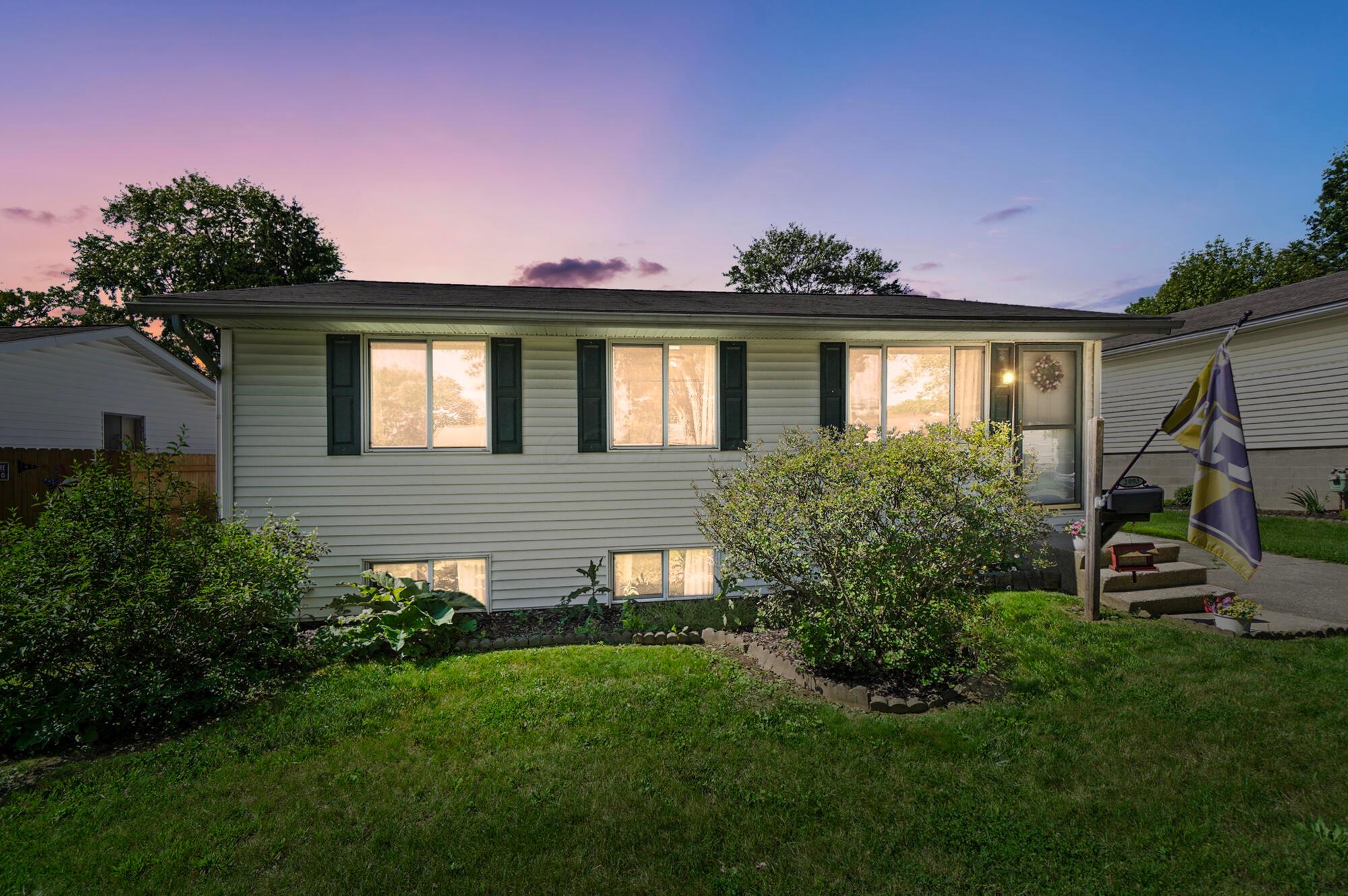 2093 Tupsfield Road Columbus, OH 43229 - Photo 1 of 34 2093 Tupsfield Road