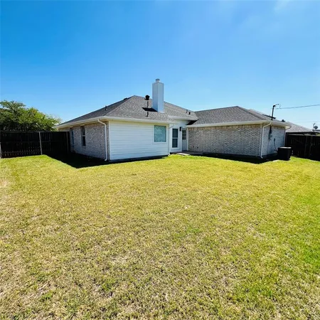 $2,500 | 719 Kristi Lane, Cedar Hill, TX 75104