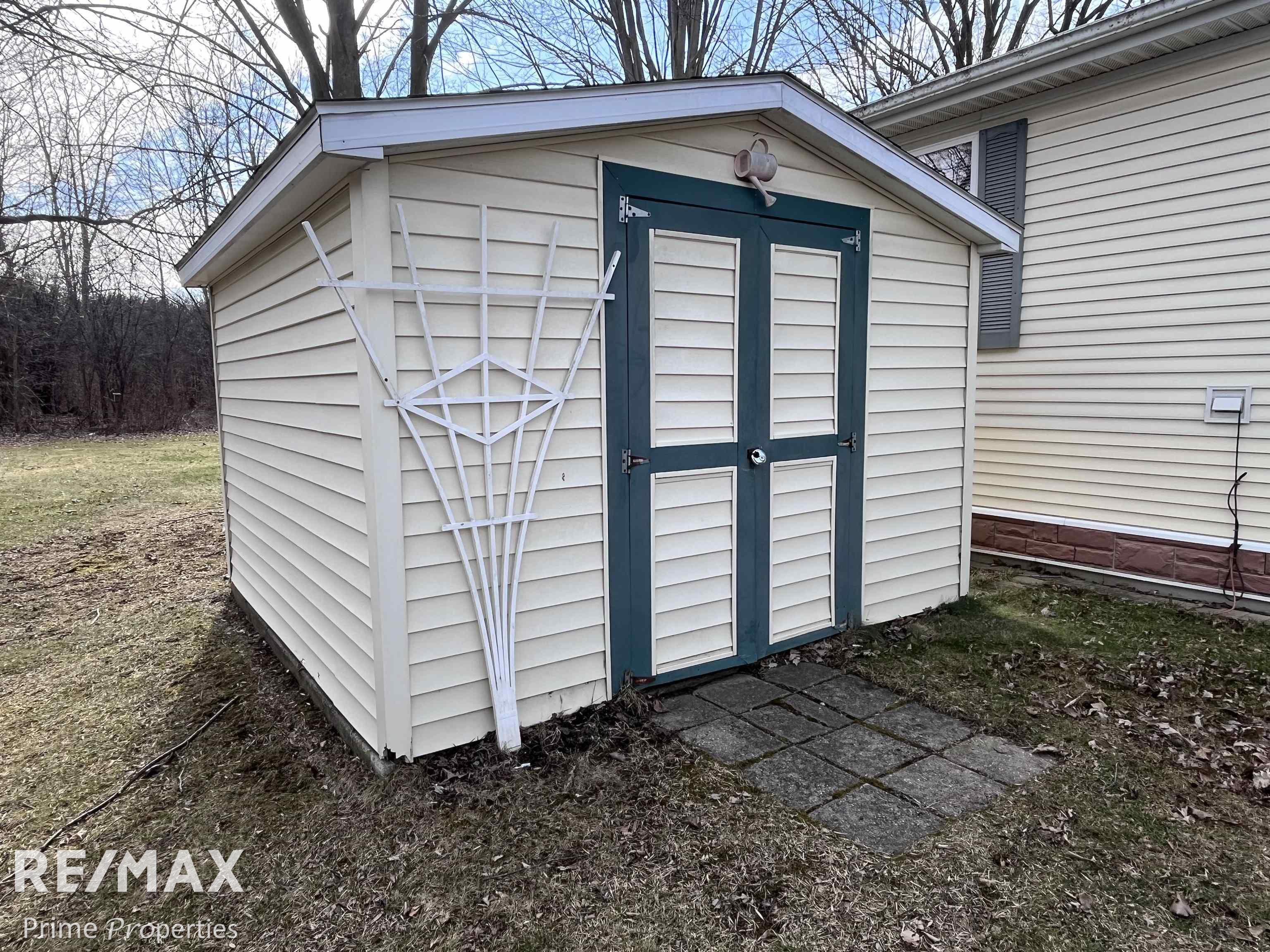 134 Apollo Avenue Flushing, MI 48433 - Photo 4 of 26
