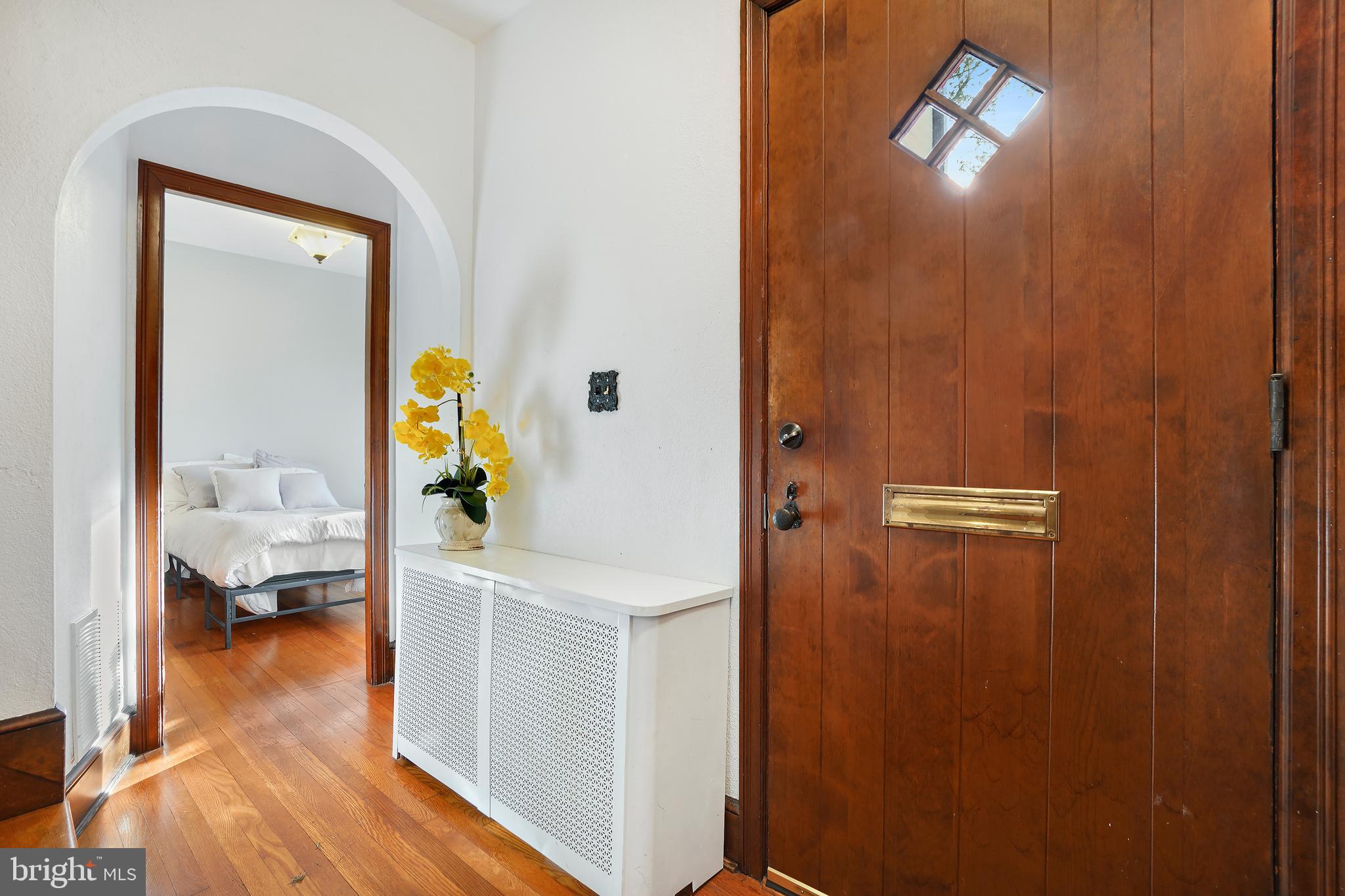 5 Wessex Road Silver Spring, MD 20910 - Photo 16 of 35 Entry Way to the Main Level En-Suite Bedroom