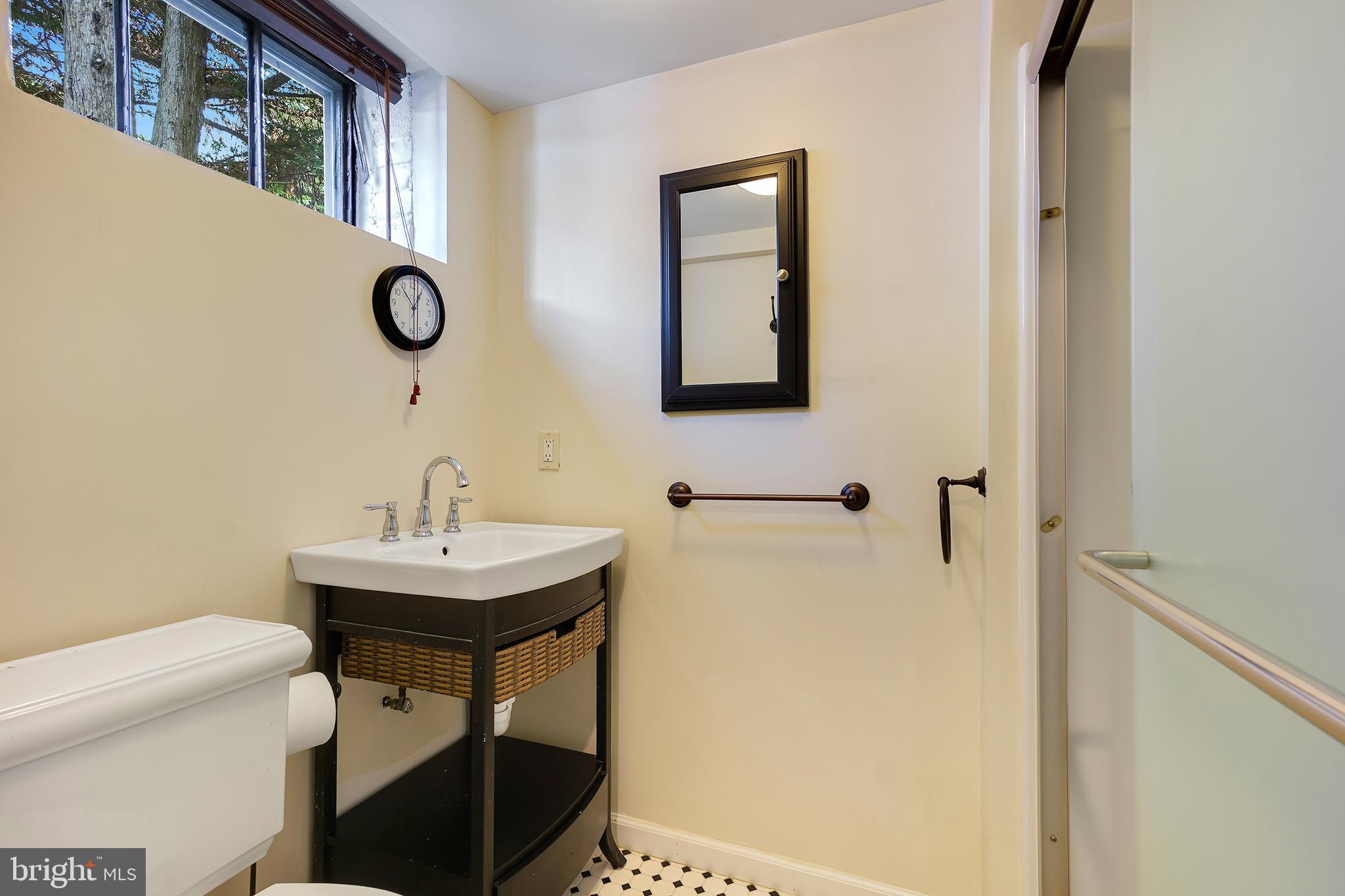 5 Wessex Road Silver Spring, MD 20910 - Photo 29 of 35 Lower Level Full Bathroom