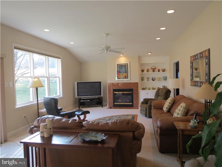 1102 Waterloo Road Berwyn, PA 19312 - Photo 7 of 21 Family Room