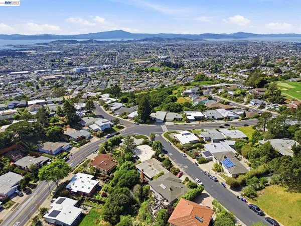 $998,000 | 1649 Julian Drive, El Cerrito, CA 94530