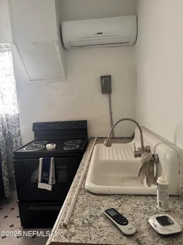 a close view of sink