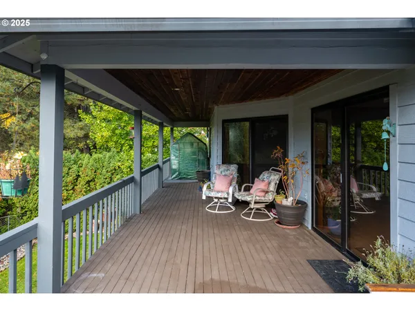 $725,000 | 1963 Southwest Myers Place, Gresham, OR 97080