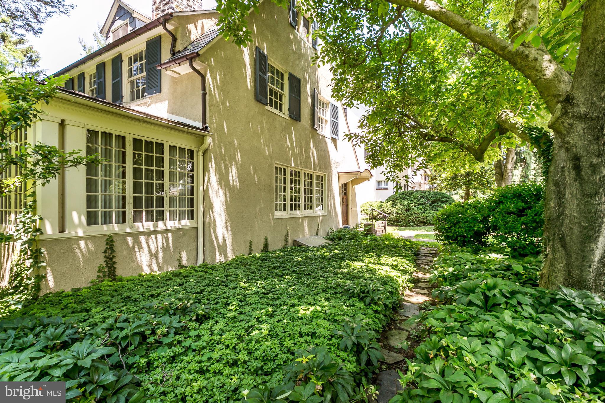 320 Suffolk Road Baltimore, MD 21218 - Photo 3 of 45 Gallery Image 3