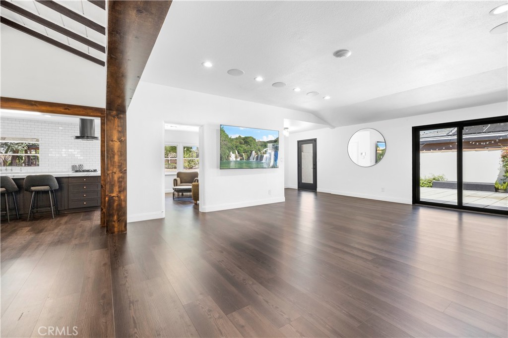 9916 Rathburn Avenue Los Angeles, CA 91325 - Photo 7 of 65
