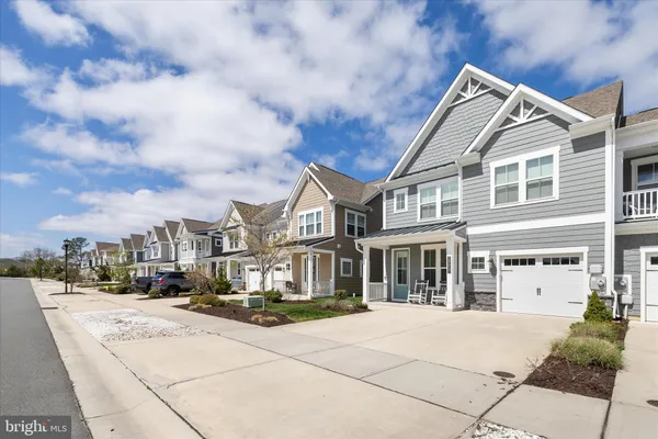 $614,000 | 28057 Sea Dock Lane, Selbyville, DE 19975