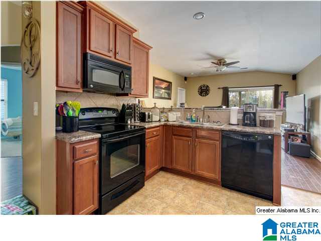 140 Briar Ridge Lane Odenville, AL 35120 - Photo 5 of 14