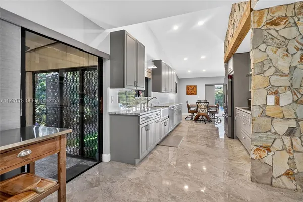 $925,000 | 8860 Southwest 49th Court, Cooper City, FL 33328